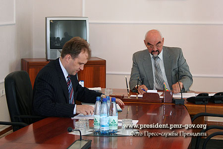Евгений Шевчук и Президент ПМР